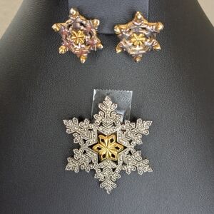 Vintage Snowflake Brooch Set Gold and Silver Metal Tone